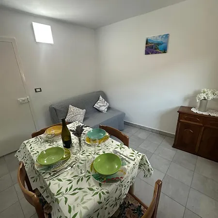 Casa Tre Fiori 2 * Serra Ricco