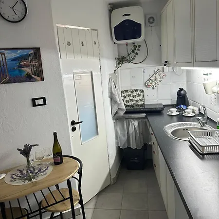 Casa Tre Fiori 2 דירה *